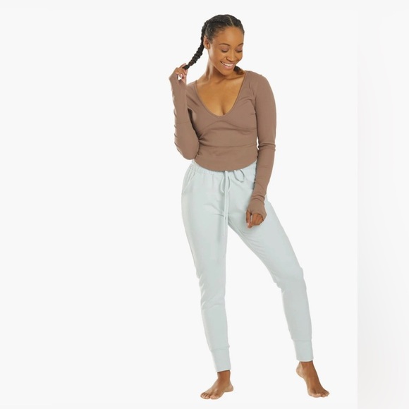 Fp movement x free people long sleeve yoga mesh sheer top size small crop top - Picture 2 of 7